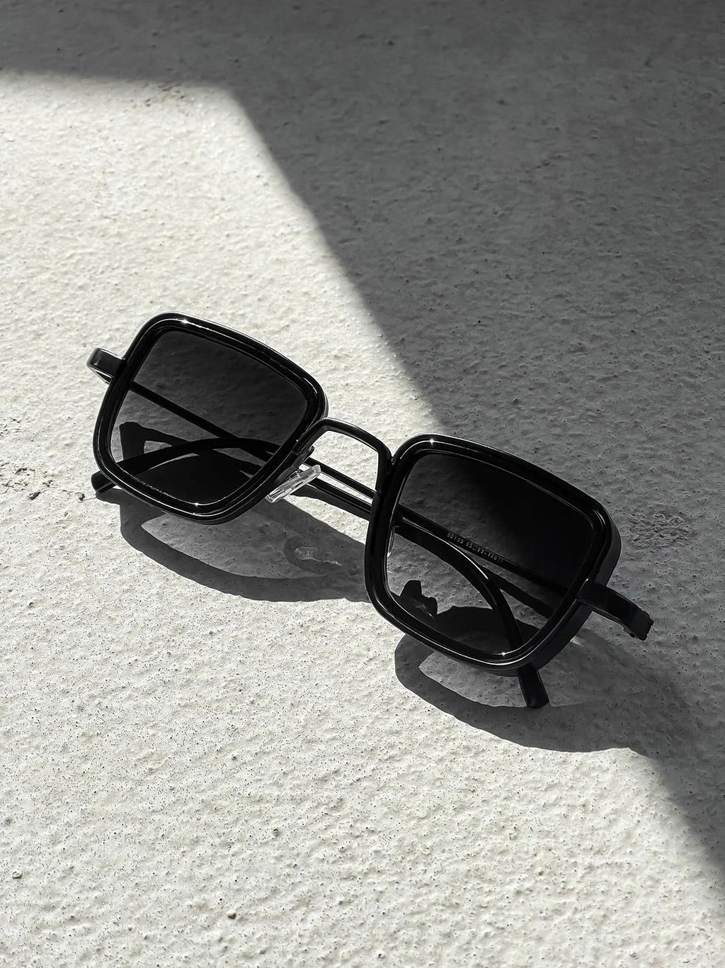 Sune Black Model - EYEWEARİSE