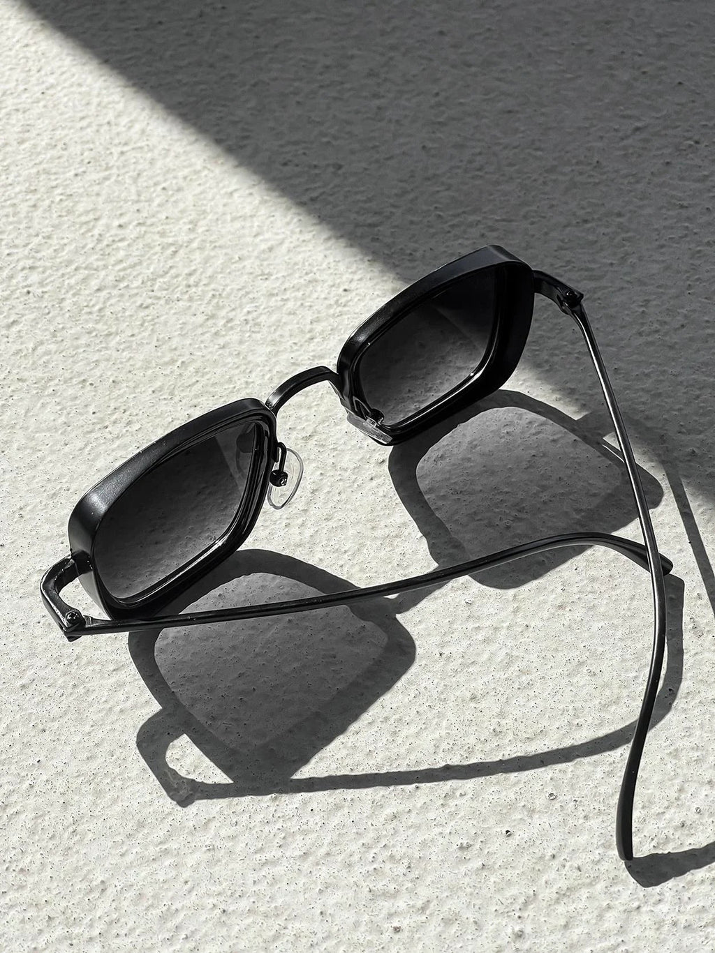 Sune Black Model - EYEWEARİSE